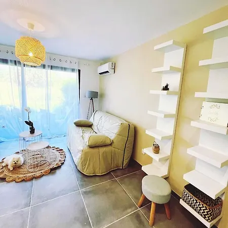 Appartement d'une chambre avec jardin clos et wifi a Ghisonaccia Appartement *